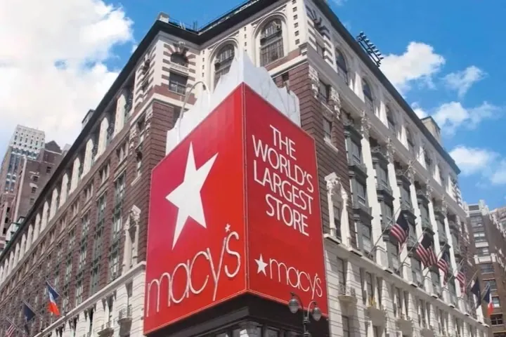 Macy's: Optimismo entre Desafíos, Ventas Digitales y Nuevos Horizontes